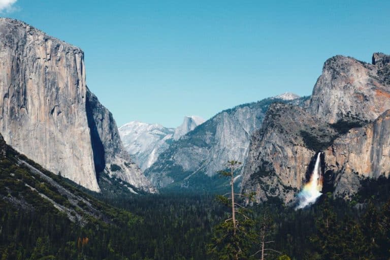 Is Yosemite Worth Visiting Or Is Yellowstone Better?