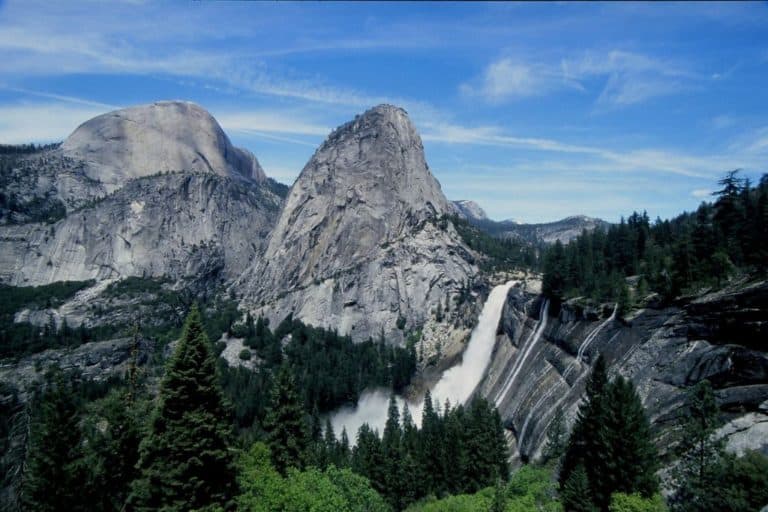 23 Things To Do In Yosemite With Kids (Summer + Winter)